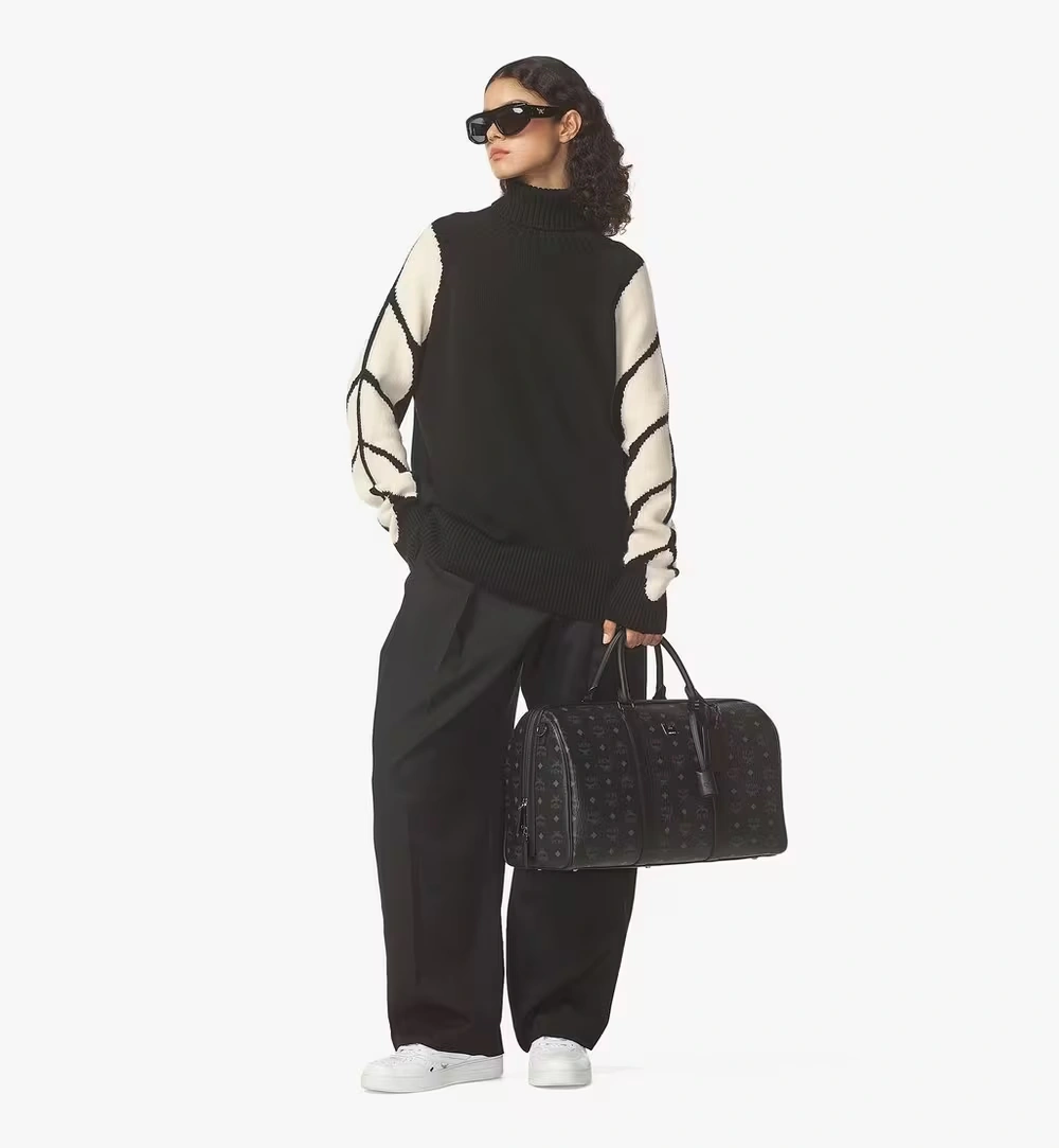 45cm / 17.7" Ottomar Weekender Bag in Visetos Black