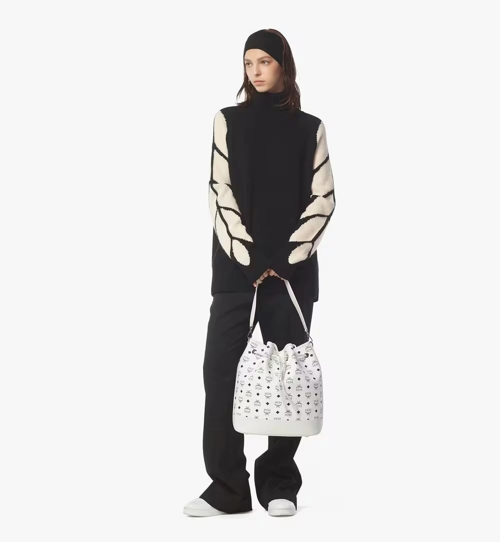 Large Dessau Drawstring Bag in Visetos White