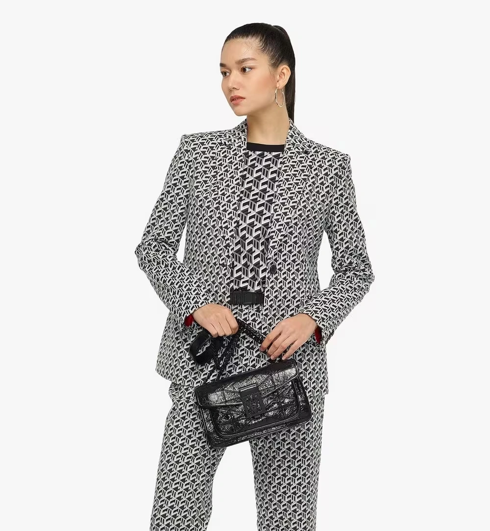 Small Travia Quilted Shoulder Bag in Crushed Leather Black