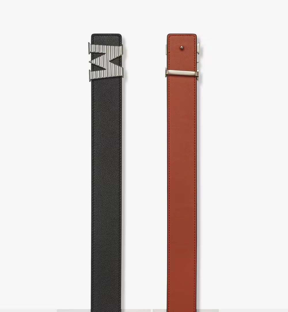 85cm / 33.4" Claus Fluted M Reversible Belt 1.5” in Embossed Leather Black
