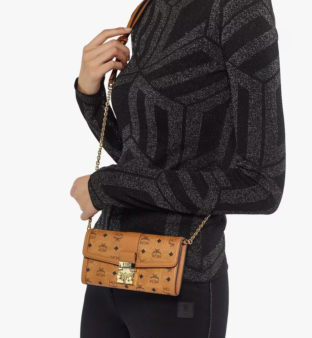 Large Tracy Wallet on Chain in Visetos Cognac