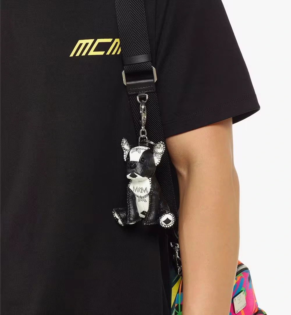 One Size Aren M Pup Charm in Visetos White