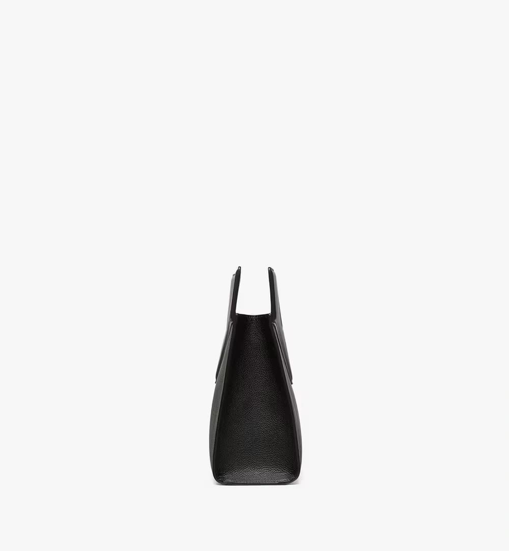 Medium Diamond Bag in Embossed Leather Black