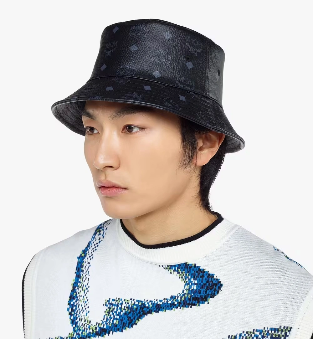 M / 58cm / 22.8" Bucket Hat in Visetos Black