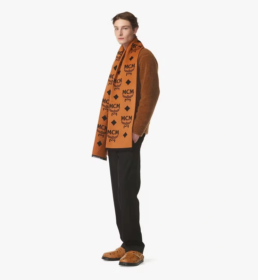 One Size Contrast Monogram Jacquard Stole in Resilk Black